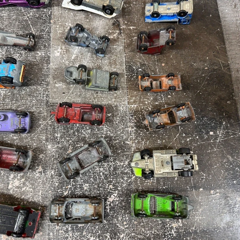 30+ LOT Vintage Toy Cars Tootsie Toys Lesney Others Mostly‎ Rough Shape TLC